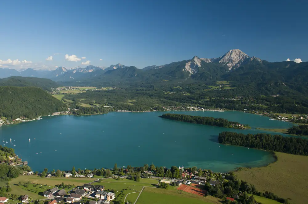 Ansicht von oben - Faaker See in Kärnten